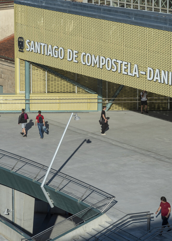 20250911-Spain-Santiago-de-Compostela-Estacio--n-Intermodal-Daniel-Castelao-ARP-COB-RAF-Hector-Santos-Diez-06-x1000.jpg